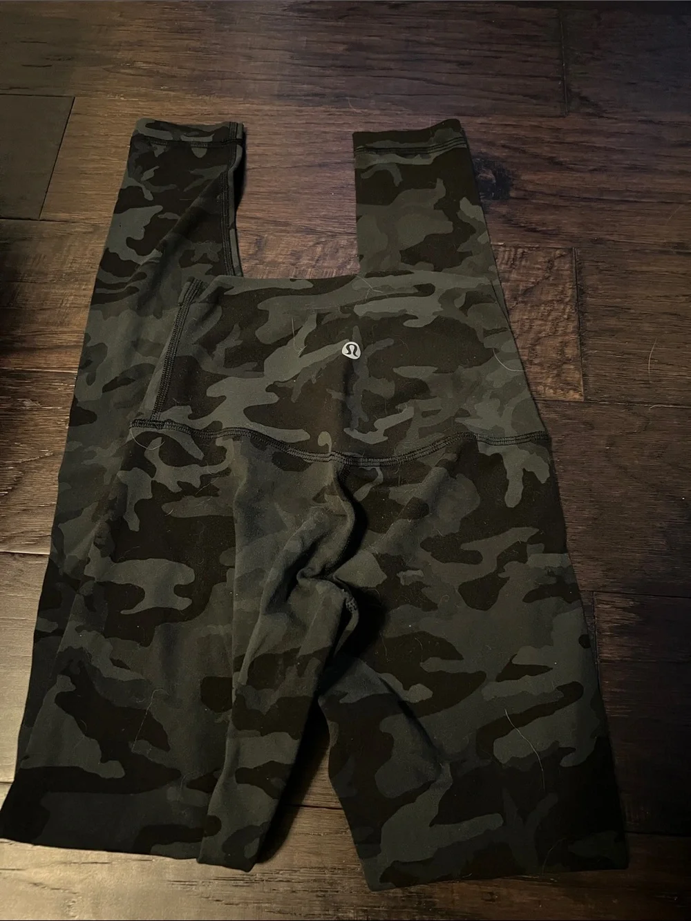lululemon athletica Women’s ultra HR camo align Leggings - Dark Green & Black